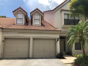 5800 Coach House Cir in Boca Raton, FL - Building Photo - Building Photo