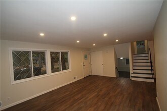 34 Bright Oaks Dr, Unit B in Rochester, NY - Building Photo - Building Photo