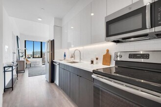 97 Newkirk St in Jersey City, NJ - Building Photo - Building Photo