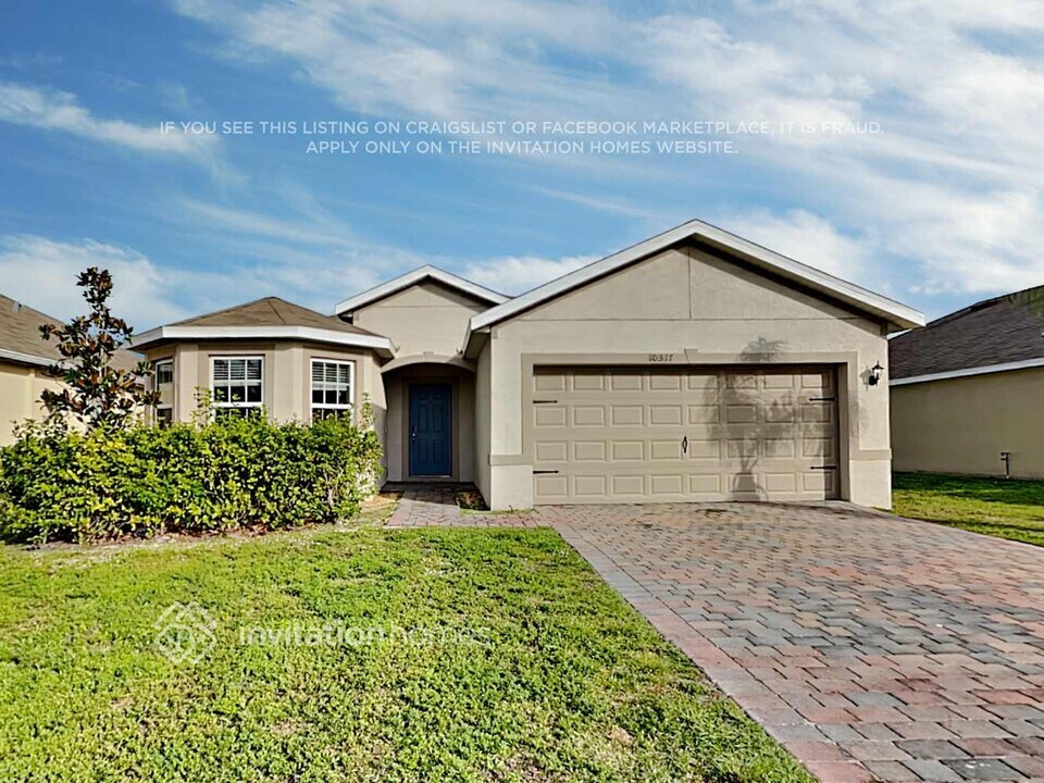 10317 Silver Pond Lane in Lehigh Acres, FL - Building Photo