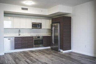 1010 SW 2nd Ave, Unit 1007 in Miami, FL - Building Photo