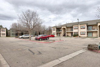 Charter Pointe Apartments in Boise, ID - Building Photo - Building Photo