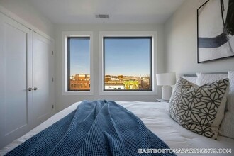 152 Liverpool St in Boston, MA - Foto de edificio - Building Photo