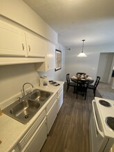 Overbrook Place Apartments in Greenville, SC - Building Photo - Building Photo