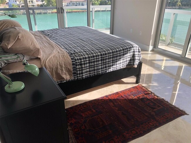property at 9261 E Bay Harbor Dr