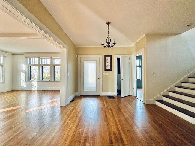 671 Prospect St in New Haven, CT - Building Photo - Building Photo