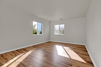 2009 S Acoma St in Denver, CO - Building Photo - Building Photo