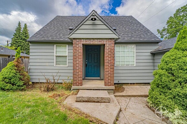 property at 1818 W 22nd St