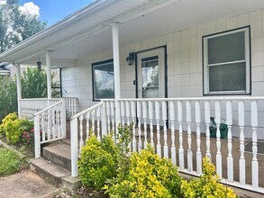 9904 SE 43rd St in Oklahoma City, OK - Building Photo - Building Photo
