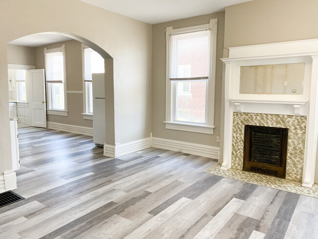 property at 432 E Whittier St