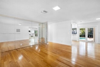 2020 NW 33rd Ct in Oakland Park, FL - Building Photo - Building Photo