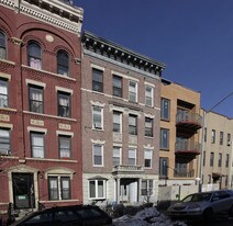 103 Java St in Brooklyn, NY - Building Photo