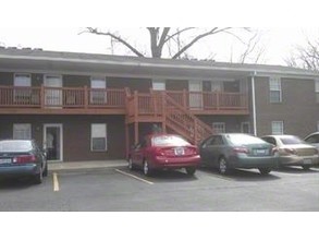 Mill Creek Terrace Apartments in Louisville, KY - Building Photo - Building Photo