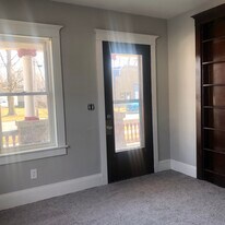 10 Lehigh Ave, Unit Lower in Batavia, NY - Building Photo