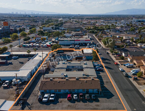 1635 Palm St in Henderson, NV - Building Photo - Building Photo