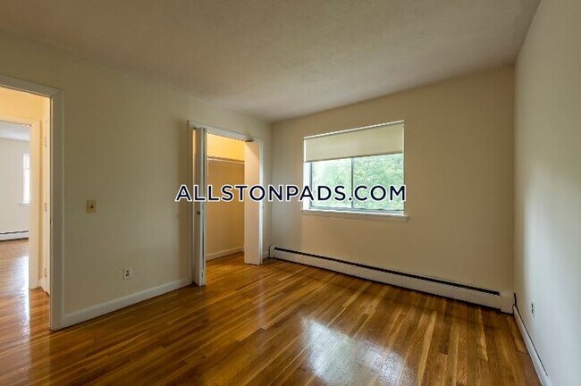 84 Gardner St-Unit -B6 in Boston, MA - Building Photo - Building Photo