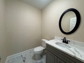 6645 Lodge St in Houston, TX - Building Photo - Building Photo