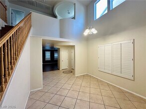 5018 Lime Kiln Ave in Las Vegas, NV - Building Photo - Building Photo