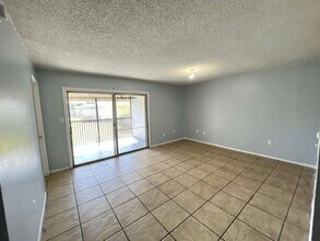 851 Sky Lake Cir in Orlando, FL - Building Photo - Building Photo