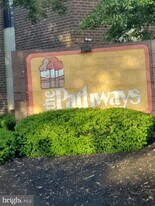 9921 Bustleton Ave in Philadelphia, PA - Building Photo