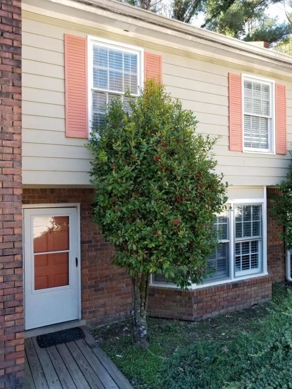 property at 5140 Highpoint Rd