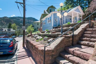 509 Cañon Ave in Manitou Springs, CO - Building Photo - Building Photo