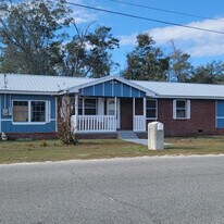 51 Boner St in Willacoochee, GA - Building Photo