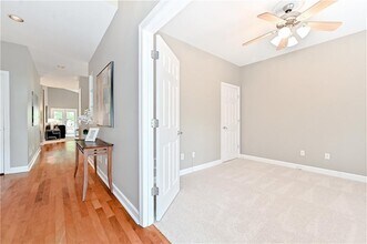 214 E Davis St in Decatur, GA - Building Photo - Building Photo