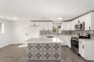 240 N Monte Vista St in Chandler, AZ - Building Photo - Building Photo