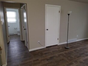 915 Clayton Pl, Unit 915 Clayton Place in Green Bay, WI - Foto de edificio - Building Photo