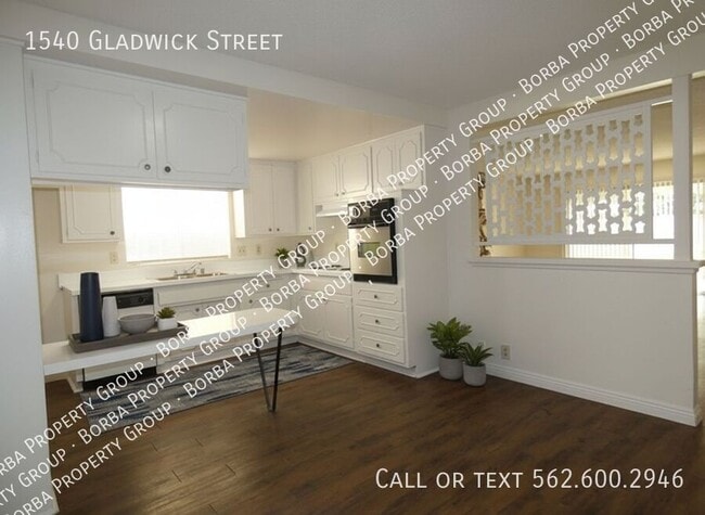 1540 E Gladwick St in Carson, CA - Building Photo - Building Photo