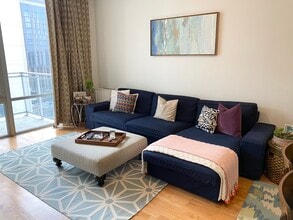 901 W Madison St in Chicago, IL - Building Photo - Building Photo