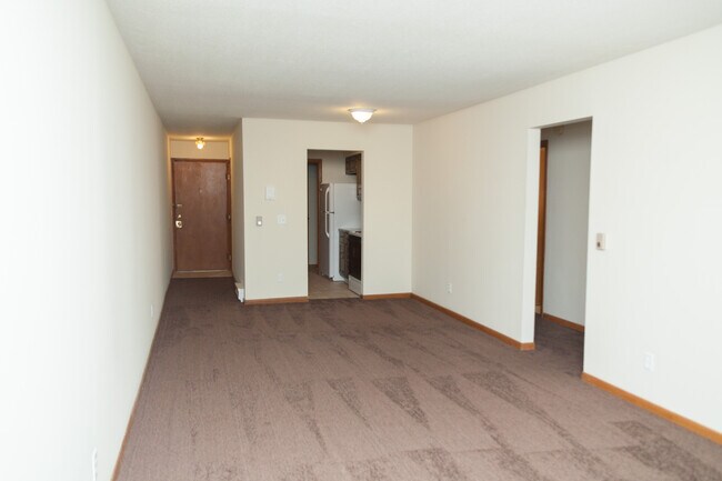 2715 Riverside Dr, Unit D in Dayton, OH - Foto de edificio - Building Photo