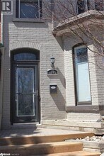 19 Oxford St in Hamilton, ON - Building Photo - Building Photo