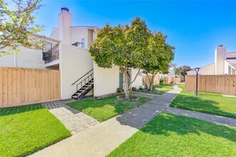 6401 Deihl Rd in Houston, TX - Foto de edificio - Building Photo