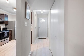 8182 McGuire Dr in Raleigh, NC - Building Photo - Building Photo