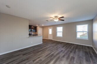 11711 Viney Pass in San Antonio, TX - Building Photo - Building Photo