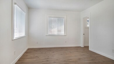 2029-2031.5-20315 Lemon Ave in Long Beach, CA - Building Photo - Building Photo
