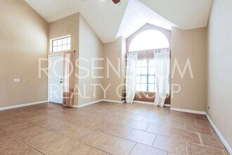16215 N 16th St in Phoenix, AZ - Building Photo - Building Photo