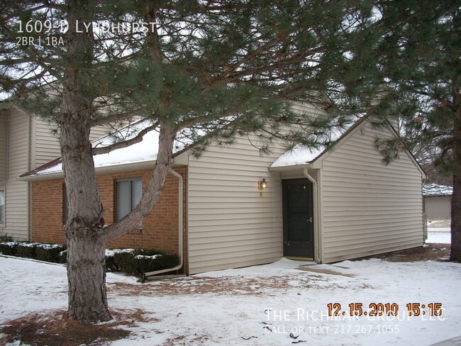 1609 Lyndhurst Dr in Savoy, IL - Building Photo - Building Photo