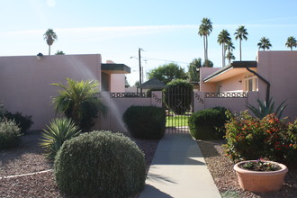 Scottsdale Parkway in Scottsdale, AZ - Building Photo - Building Photo