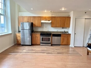 6102 Villa at the Woods in Peekskill, NY - Building Photo - Building Photo