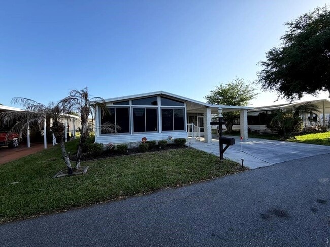 161 Greenview Dr in Winter Haven, FL - Building Photo - Building Photo