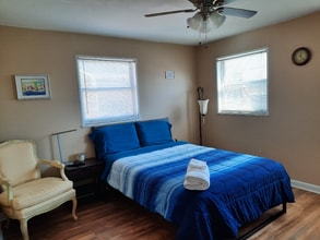 9 9th St S in Alexandria, VA - Foto de edificio - Building Photo