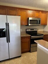 6541 SE Federal Hwy in Stuart, FL - Building Photo - Building Photo