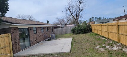 4102 W 21st Pl in Panama City, FL - Building Photo - Building Photo