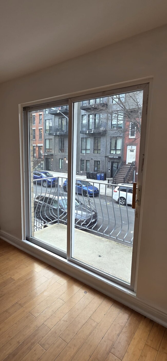 32 Eldert St, Unit 2 in Brooklyn, NY - Building Photo - Building Photo
