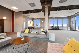 900 N Kingsbury St in Chicago, IL - Building Photo - Building Photo