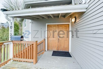 10123 Cornell Ave S in Seattle, WA - Building Photo - Building Photo