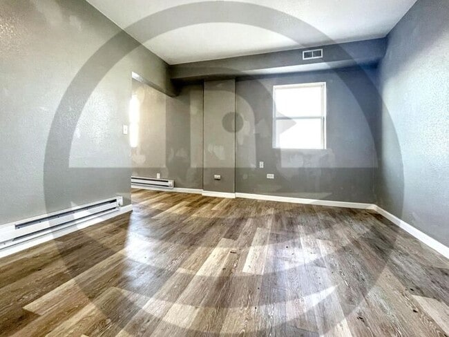 property at 4 W Arkansas Ave